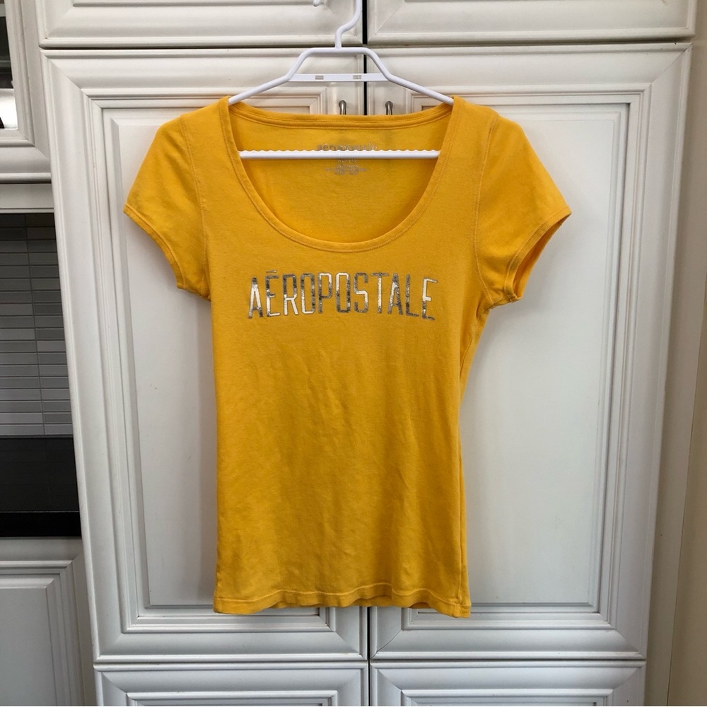 Aeropostale women’s scoop neck t-shirt
